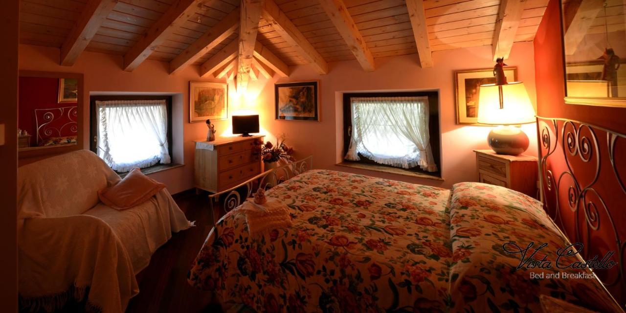 ロヴェレート Vista Castello Bed & Breakfast エクステリア 写真