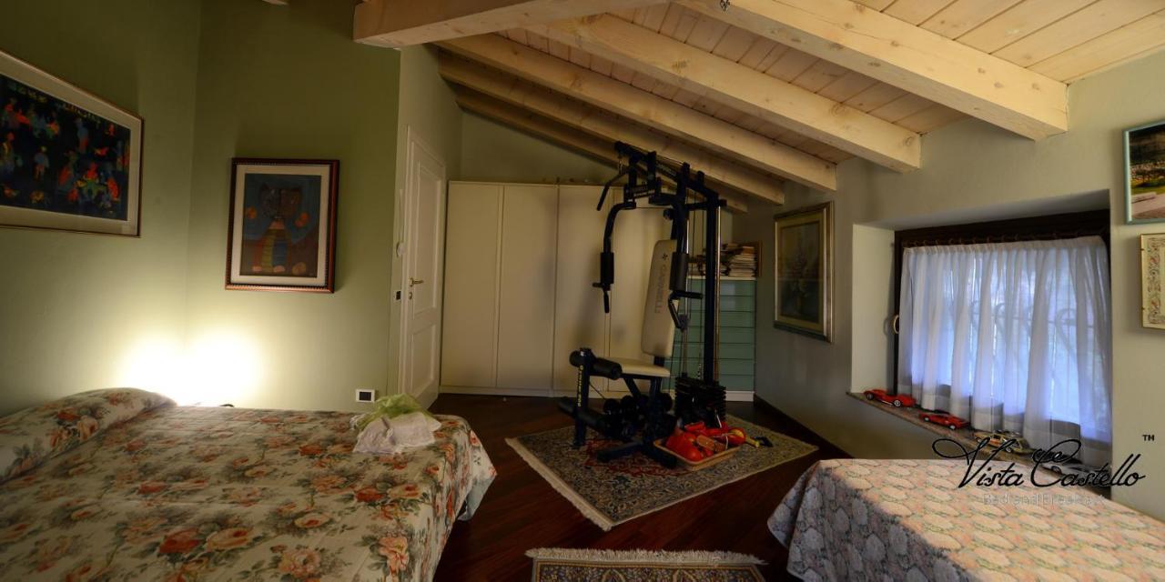 ロヴェレート Vista Castello Bed & Breakfast エクステリア 写真
