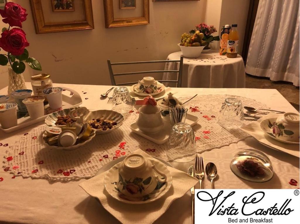 ロヴェレート Vista Castello Bed & Breakfast エクステリア 写真